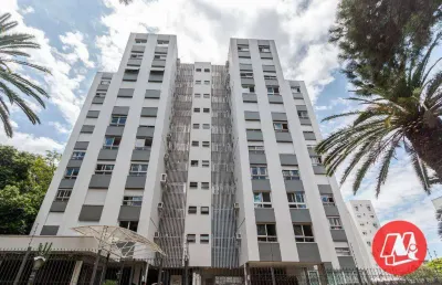 Na praça nações unidas no bairro petrópolis, 2 dormitórios com vaga.