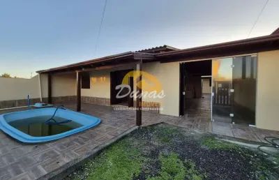 Apenas uma quadra do mar na zona nova extensão sul de tramandaí