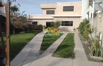 Belíssimo sobrado à venda no bairro zona nova de tramandaí