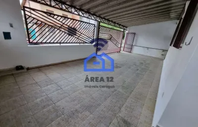 Casa à venda no centro com 3 dormitórios, 2 banheiros, sala, cozinha, 2 vagas na garagem em caragua