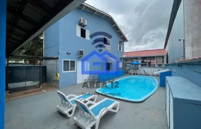 Casa à venda no bairro praia das palmeiras com 3 dormitórios, sendo 1 suíte, banheiro e sala - cara