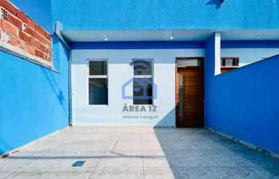 Casa à venda no bairro golfinho - 2 dormitórios, sendo 1 suíte, 2 banheiros, sala, cozinha, 1 vaga
