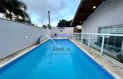 Casa com piscina à venda com 03 dormitórios, sendo 01 suíte e 03 banheiros, no bairro do indaiá em