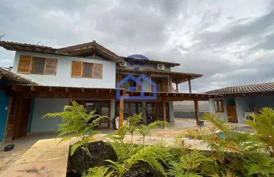 Sobrado espaçoso à venda no bairro pontal de santa marina, com 3 dormitórios, sendo 1 suíte, em car