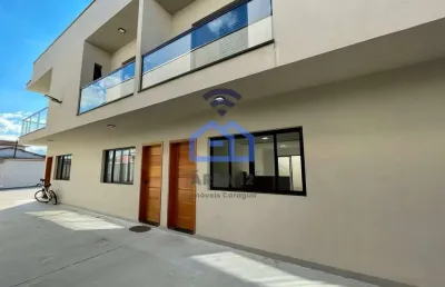 Sobrado à venda no bairro porto novo - 2 suítes, sala, cozinha, lavabo, área de serviço e 1 vaga de
