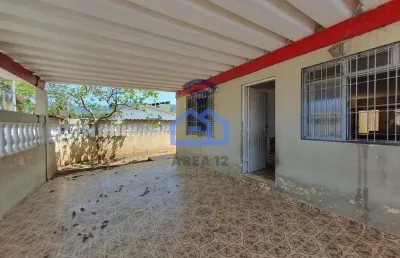 Casa ampla à venda no bairro do porto novo em caraguatatuba, sp - conforto e espaço para toda a fam