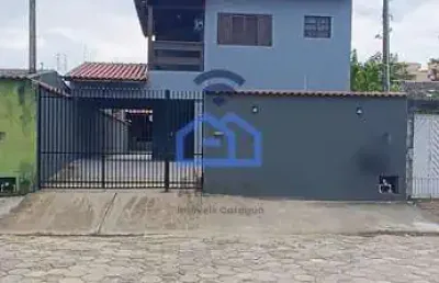 Sobrado espetacular à venda no bairro da martim de sá em caraguatatuba, sp - conforto e localização