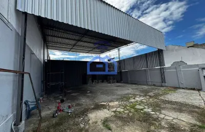 Galpão comercial para locação no centro de caraguatatuba, sp - com 280m² de área total!