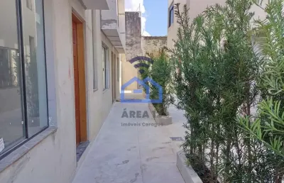 Sobrado à venda no bairro pontal santa marina em caraguatatuba, sp com 02 suítes, 02 vagas de garag