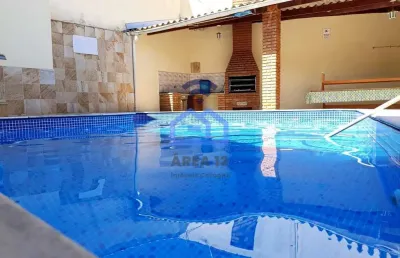 Casa à venda no bairro martim de sá em caraguatatuba, sp com 03 dormitórios sendo 01 suíte, garagem