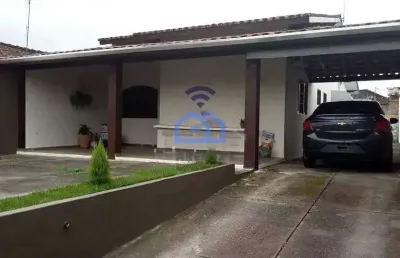 Casa à venda no bairro do poiares em caraguatatuba, sp - venha morar próximo de tudo o que você pre