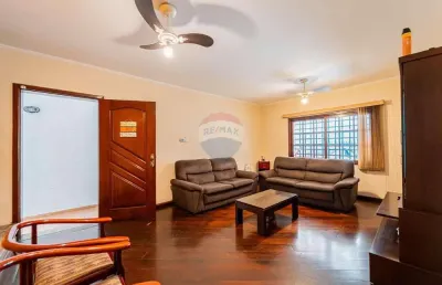 Espaçosa residência de 5 quartos com 2 suítes na vila santa catarina, são paulo