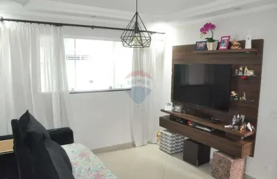 Conjunto de 2 sobrados  completos com 2 suites e 2 vagas