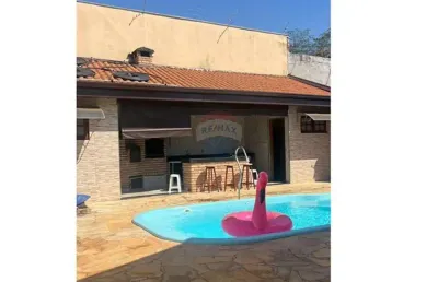 Bela casa com 3 dorms churrasqueira, piscina 3 vagas  - sumare sp