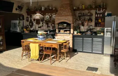 Casa à venda em paulínia-sp com piscina, bairro pazetti 3 quartos, 1 suíte, 2 salas, 3 banheiros, 4 vagas, 163m².venha conferir!