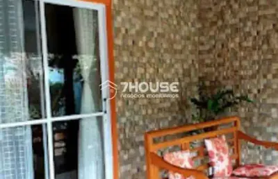 Chácara em condomínio: 3 quartos, 1 suíte, 2 salas, 3 banheiros, 2 vagas de garagem e 220m² em cosmópolis-sp.