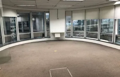 Sala comercial na avenida engenheiro luiz carlos berrini - são paulo