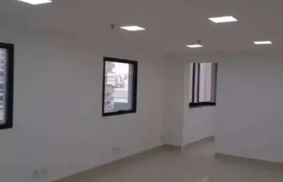 Imóvel com 39,84m², ao lado da av. ibirapuera e o shopping ibirapuera para locação