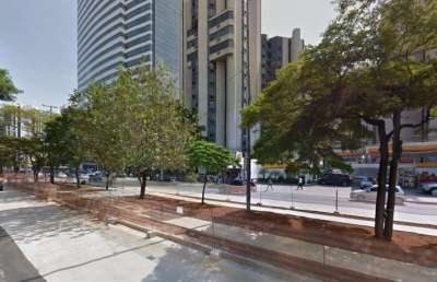 Conj comercial de 140 m² próximo a estações e comércios