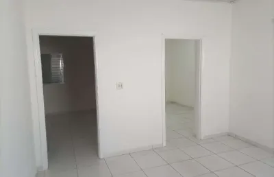 Casa comercial para alugar na Rua São Francisco de Assis, --, Vila Guedes, São Paulo