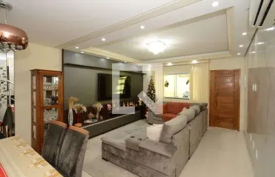 Casa com 3 quartos à venda na Rua Jaime Rodrigues, --, Campo Grande, São Paulo