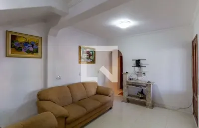 Casa com 3 quartos à venda na Rua Serra de Santa Marta, --, Vila Carmosina, São Paulo