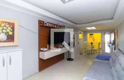 Casa com 3 quartos à venda na Rua Bispo Eugênio Demazemod, --, Jardim Avelino, São Paulo