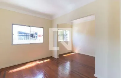 Casa com 3 quartos à venda na Rua Teodureto Souto, --, Cambuci, São Paulo