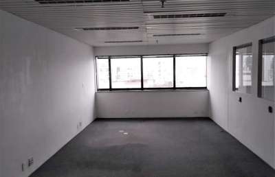Conjunto comercial com 80m2 na avenida brigadeiro luis anônio
