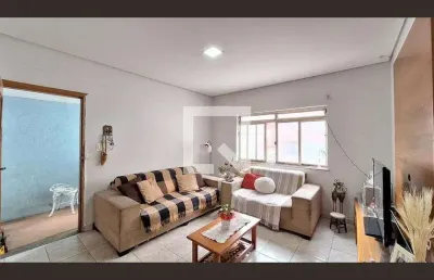 Casa com 3 quartos à venda na Rua Eusébio de Paiva, --, Vila Romana, São Paulo