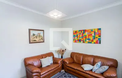 Casa com 4 quartos à venda na Rua Sete Cachoeiras, --, Jardim Peri, São Paulo