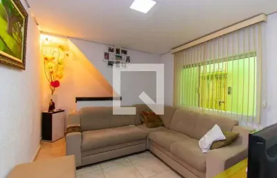 Casa com 3 quartos à venda na Rua Itaquitinga, --, Sapopemba, São Paulo