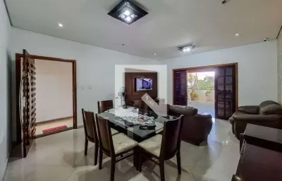 Casa com 3 quartos à venda na Rua Gaspar Fernandes, --, Cambuci, São Paulo