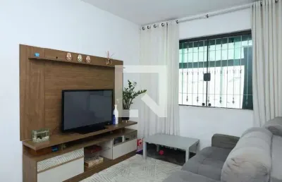 Casa com 3 quartos à venda na Rua Graviola, --, Vila Jacuí, São Paulo