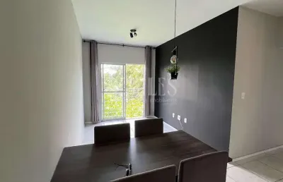 Oportunidade semi mobiliado no bairro itaipava. condomínio com piscina!