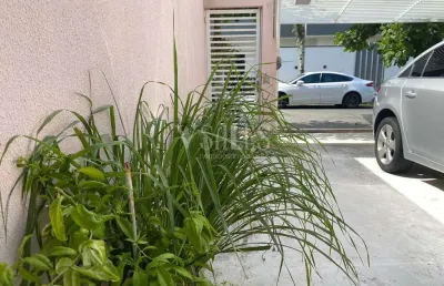 Casa com 3 quartos para alugar na Rua Dinah de Queiroz, Praia dos Amores, Balneário Camboriú