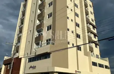 Sofisticado e luxuoso esse diferenciado com 3 dormitórios 500m da praia