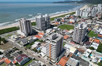 Lindo diferenciado 150m da praia com desing diferenciado e luxuoso