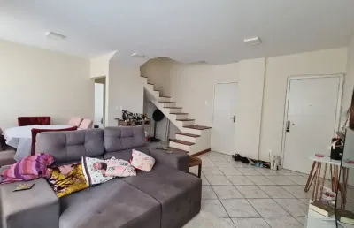 Cobertura duplex de 3 quartos na agronômica florianópolis