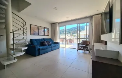 Cobertura com 4 quartos em condomínio completo na praia