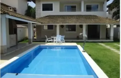 Casa em condomínio fechado com 4 quartos à venda na rua manoel josé pereira, buraquinho, lauro de freitas, 500 m2 por r$ 1.350.000