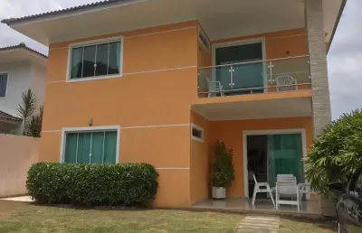 Casa em condomínio fechado com 3 quartos à venda na rua priscila b dutra, buraquinho, lauro de freitas, 300 m2 por r$ 1.300.000