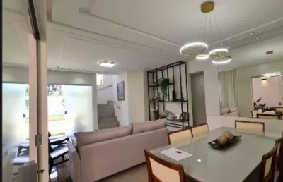 Casa em condomínio fechado com 4 quartos à venda na rua ministro antônio carlos magalhães, buraquinho, lauro de freitas, 168 m2 por r$ 820.000