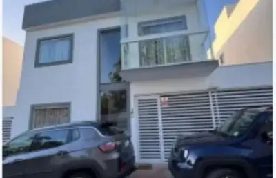 Casa em condomínio fechado com 3 quartos à venda na rua marta maria de jesus, miragem, buraquinho, lauro de freitas, 169 m2 por r$ 765.000