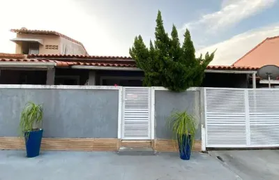 Casa em condomínio fechado com 3 quartos à venda na rodovia ba-099 - estrada do côco km 8,5, condomínio vivendas do joanes, catu de abrantes, camaçari, 150 m2 por r$ 570.000