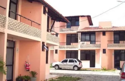 Casa em condomínio fechado com 3 quartos para alugar na avenida brigadeiro alberto costa matos, residencial grande oceano, pitangueiras, lauro de freitas, 108 m2 por r$ 2.600