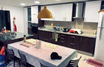 Casa triplex à venda com fino acabamento no bairro água limpa!!!