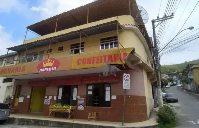 Excelente imóvel composto por um apartamento e uma loja no bairro açude ii, em volta redonda!!!.