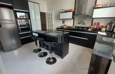 Maravilhosa casa duplex com 3 quartos à venda, 273 m² por r$ 1.850.000 - morada da colina - volta redonda/rj