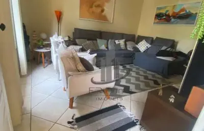 Ótima casa com amplo quintal e piscina - jardim belvedere - volta redonda/rj